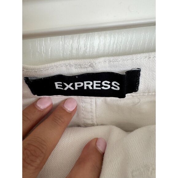Womans Express Shorts plus size 18 - Picture 3 of 4